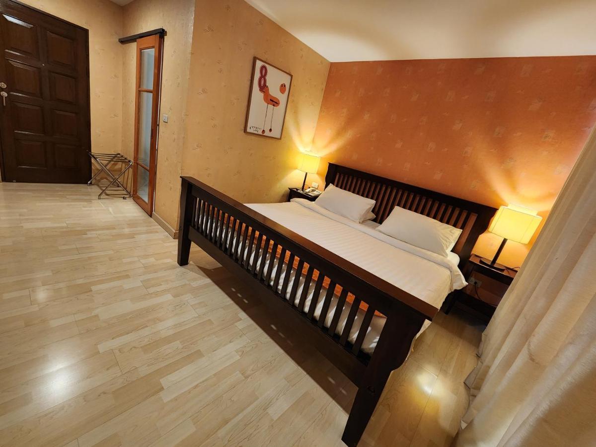 August Residence Bangkok Zewnętrze zdjęcie